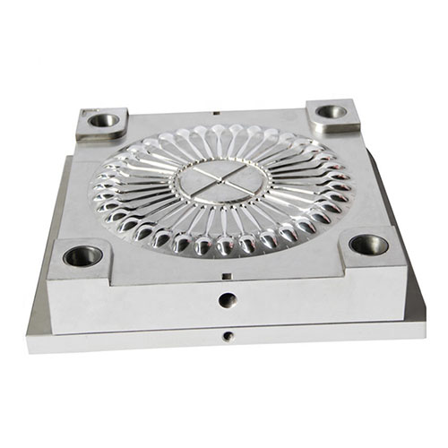 Kunststoffspritzguss mit 36 ​​Kavitäten