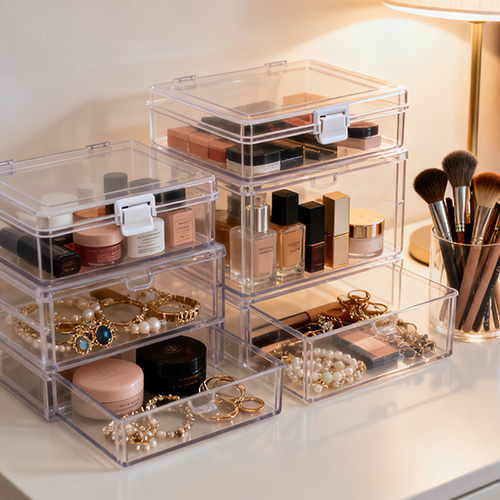 Klarer Aufbewahrungskoffer für den Spritzgussservice