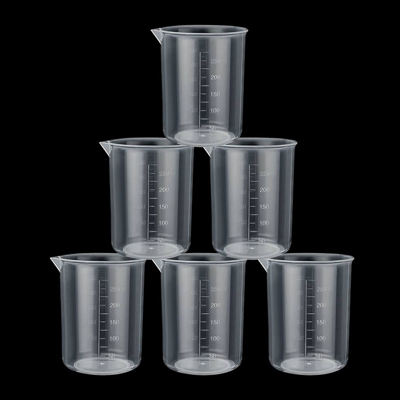Plastikbecher